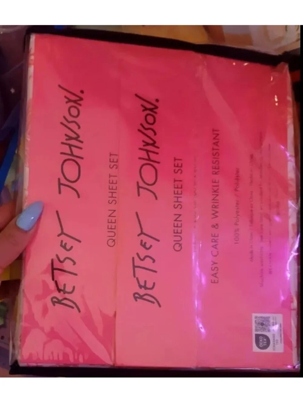 BETSEY JOHNSON HOT PINK FLOWERS FLAT SHEET ONLY - 1 PIECE - QUEEN - MICROFIBER